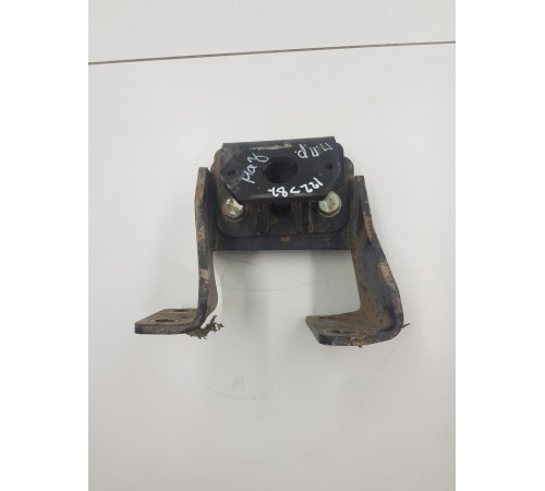 Кронштейн рамы передний правый