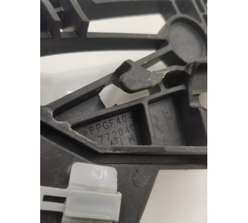 Ручка двери передняя правая внешняя