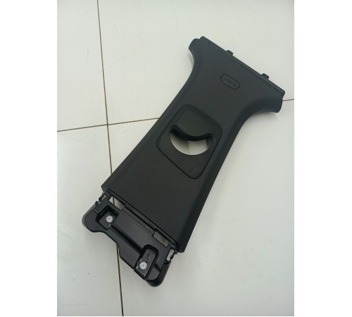 Обшивка центральной стойки левая верхняя