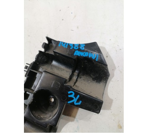 Кронштейн заднего бампера левый