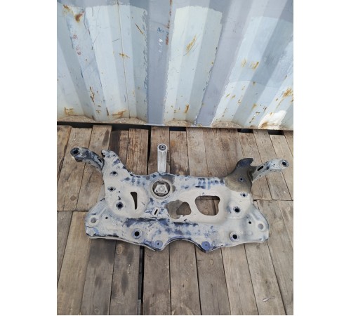 Балка (подрамник) передний