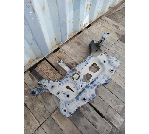 Балка (подрамник) передний