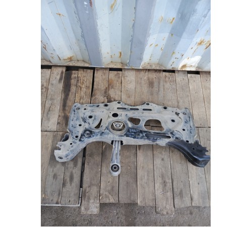 Балка (подрамник) передний