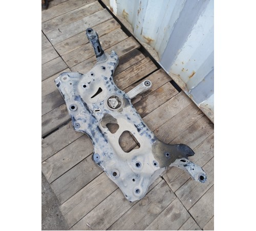 Балка (подрамник) передний