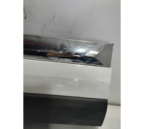 Накладка двери задняя правая