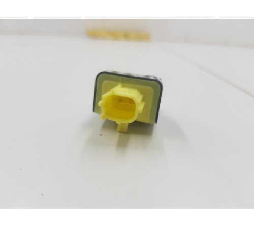 Датчик удара задний правый