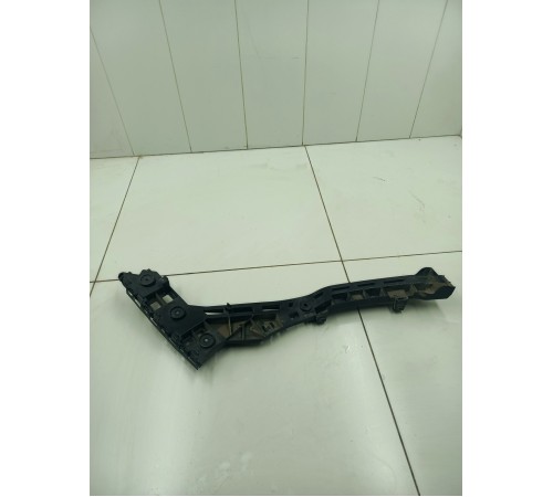 Кронштейн бампера задний правый