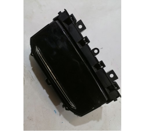 Бардачок центральной консоли малый