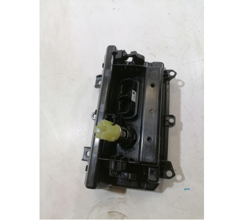 Бардачок центральной консоли малый