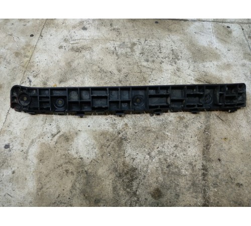 Кронштейн заднего бампера левый