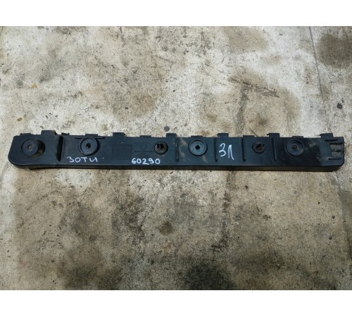 Кронштейн заднего бампера левый