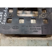 Кронштейн блока управления двигателем