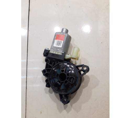 Моторчик стеклоподъемника (задний, правый)