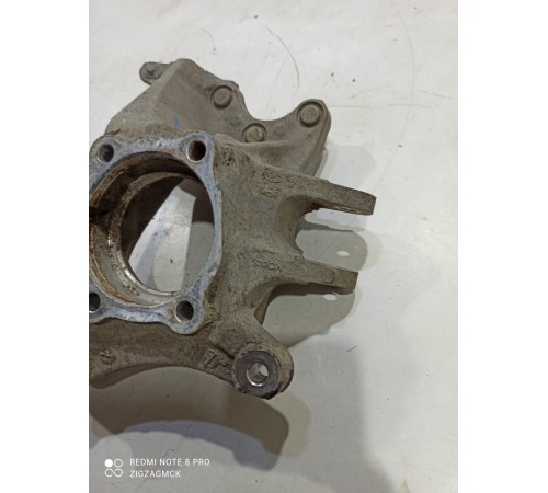 Кулак поворотный(задний левый)