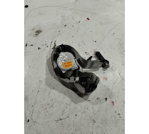 Ремень безопасности (задний правый) второй ряд