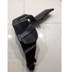 Воздуховод (передний, левый)