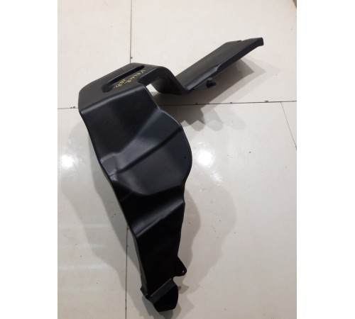 Воздуховод (передний, левый)