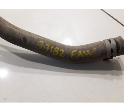 Патрубок радиатора