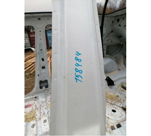 Порог левый с центральной стойкой