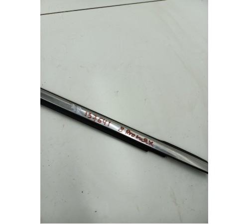 Уплотнитель стекла задний правый внешний