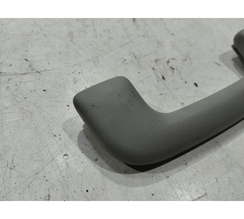 Ручка потолочная(передняя правая)