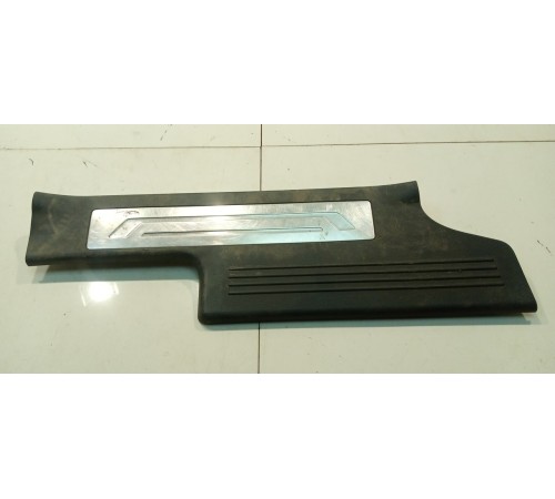 Накладка порога (задняя, правая)