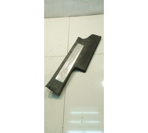 Накладка порога (задняя, правая)