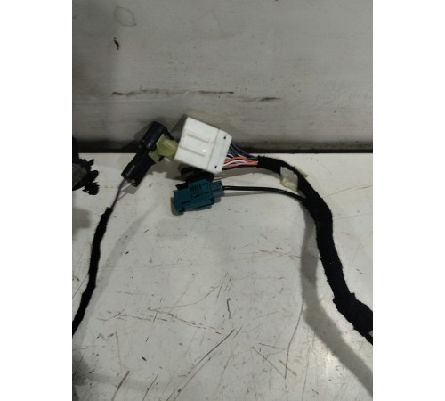 Электропроводка двери передняя правая