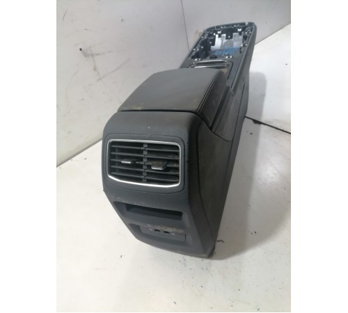 Центральная консоль (с подлокотником)