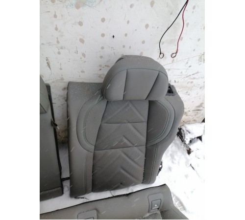 Задний ряд сидений