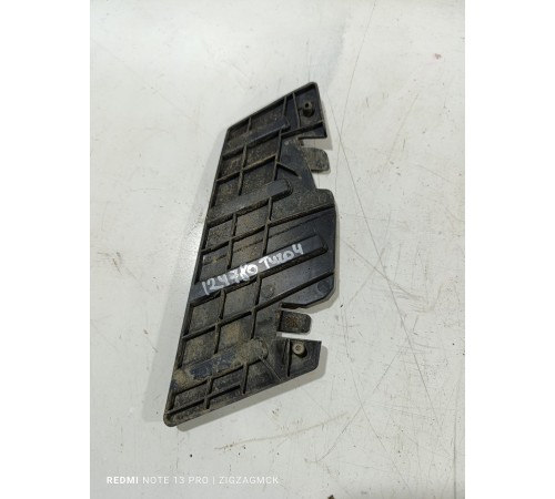 Кронштейн бампера задний левый