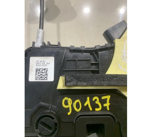 Замок двери (задний правый)