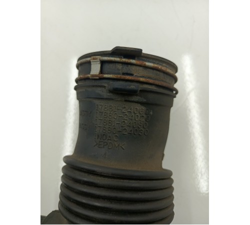 Патрубок воздушного фильтра