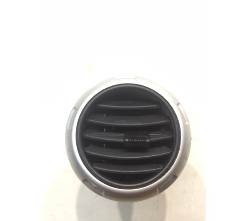 Воздушный дефлектор (левый)