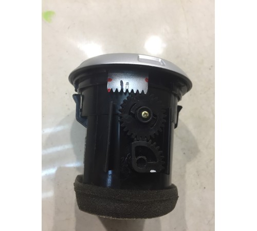 Воздушный дефлектор (левый)