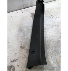 Обшивка крышки багажника правая