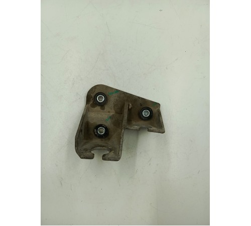 Кронштейн крепление кузова