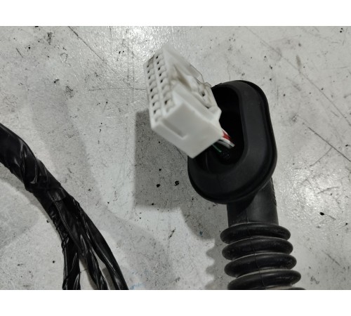 Электропроводка двери задняя левая