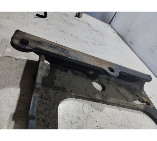 Кронштейн(крепление) рамы