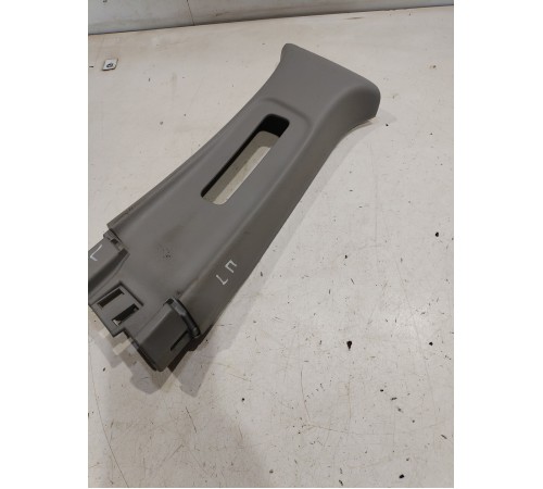 Обшивка центральной стойки(левая верхняя)