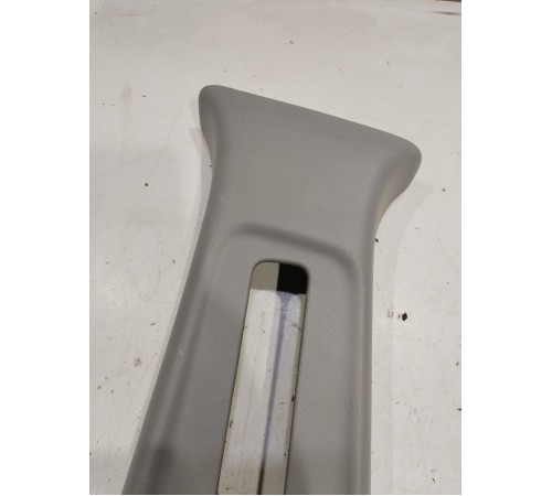 Обшивка центральной стойки(левая верхняя)