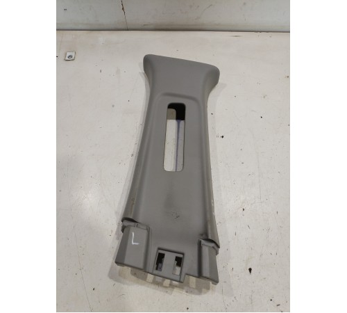 Обшивка центральной стойки(левая верхняя)