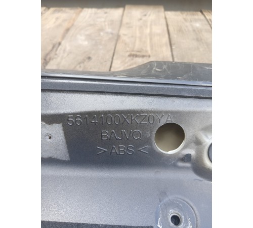 Спойлер двери крышки багажника