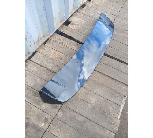 Спойлер двери крышки багажника