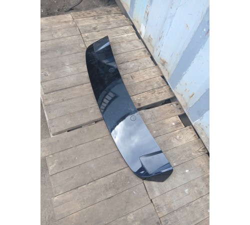 Спойлер двери крышки багажника