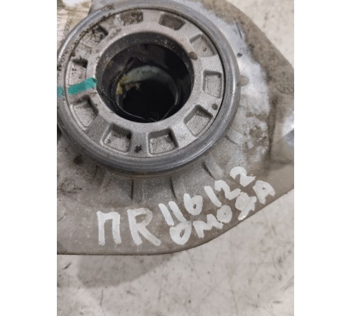 Опора амортизатора передняя правая