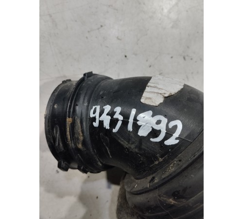 Патрубок воздушного фильтра