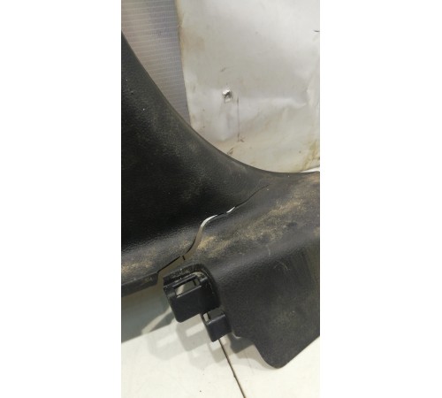 Обшивка средней стойки левая нижняя