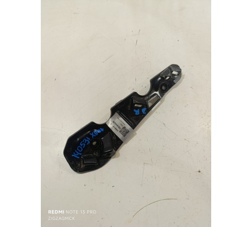 Кронштейн спойлера правый 