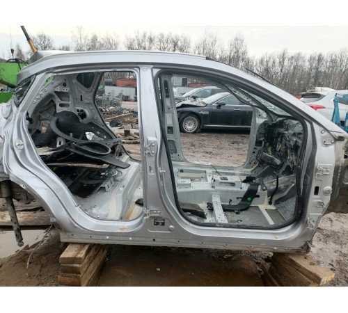 Порог со стойкой правый